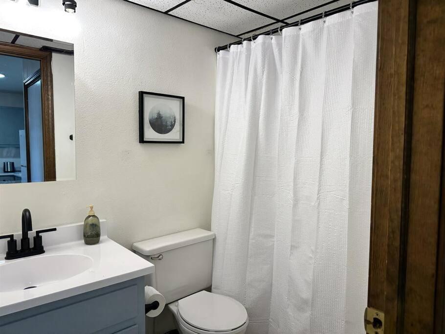 Capital Suite On 6Th Street - King Bed / Downtown! سبرينجفيلد المظهر الخارجي الصورة